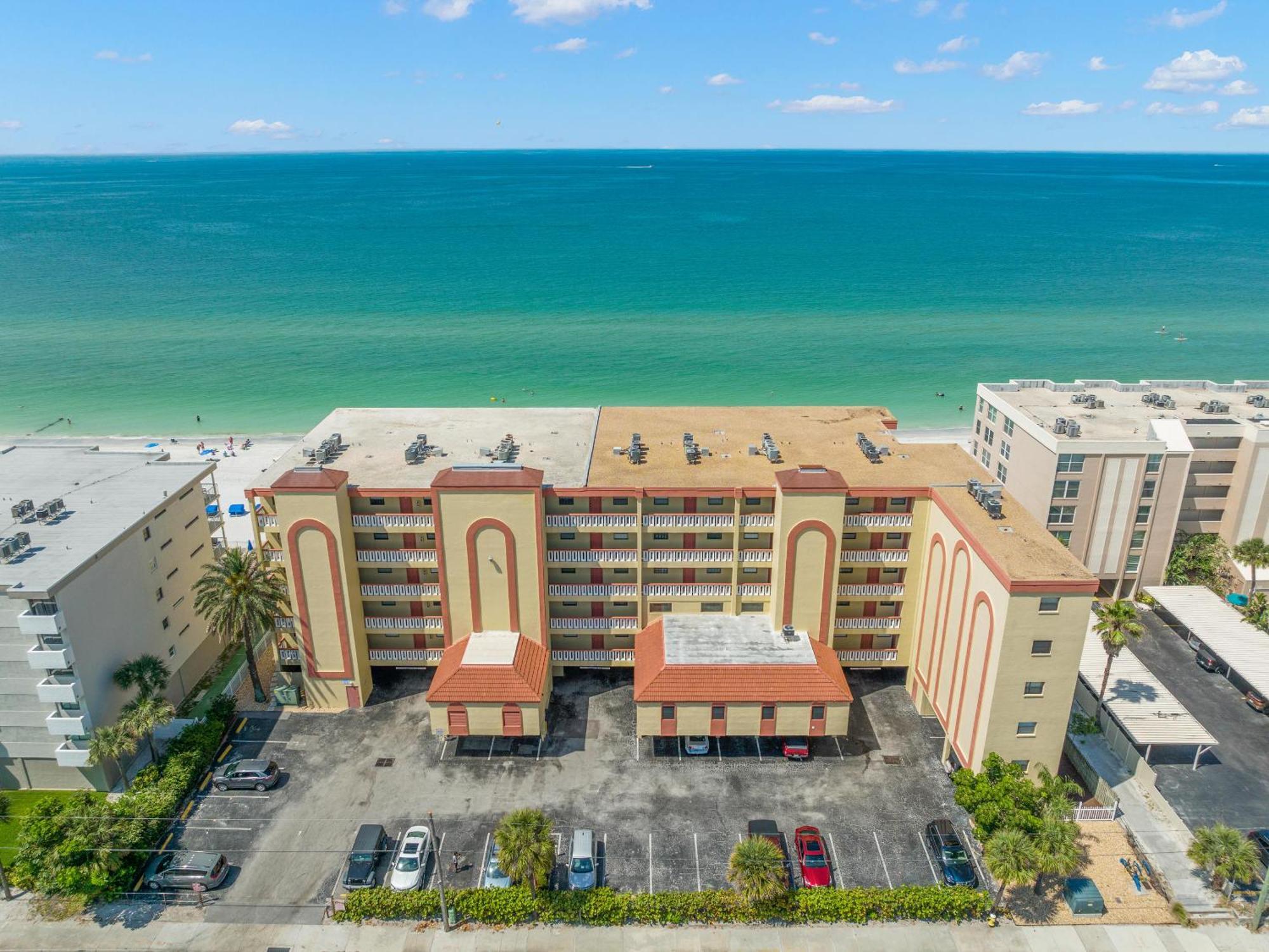 Las Brisas 306 St. Pete Beach Bagian luar foto
